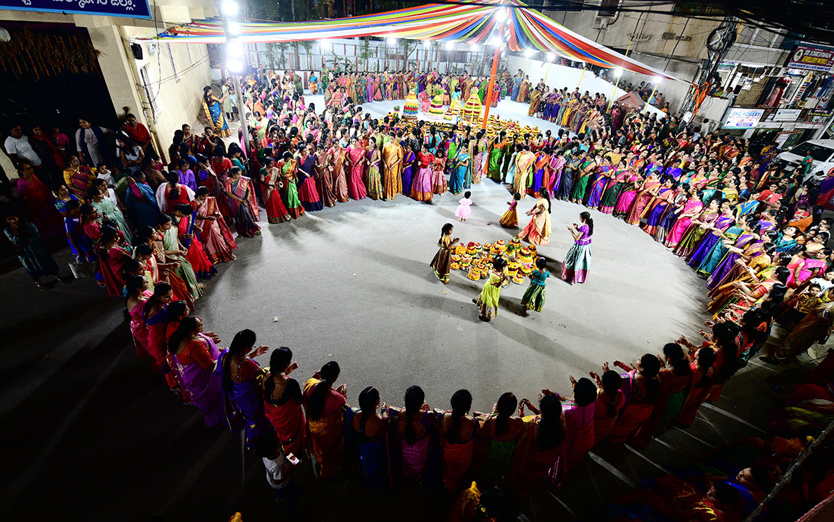 Bathukamma_202023_20Celebration_20Photos-23.jpg 21