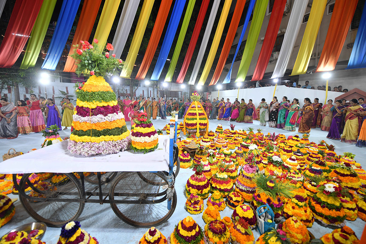 Bathukamma_202023_20Celebration_20Photos-26.jpg 23