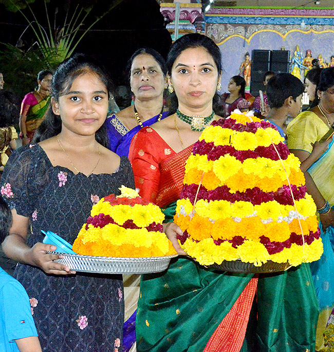 Bathukamma_202023_20Celebration_20Photos-36.jpg 33