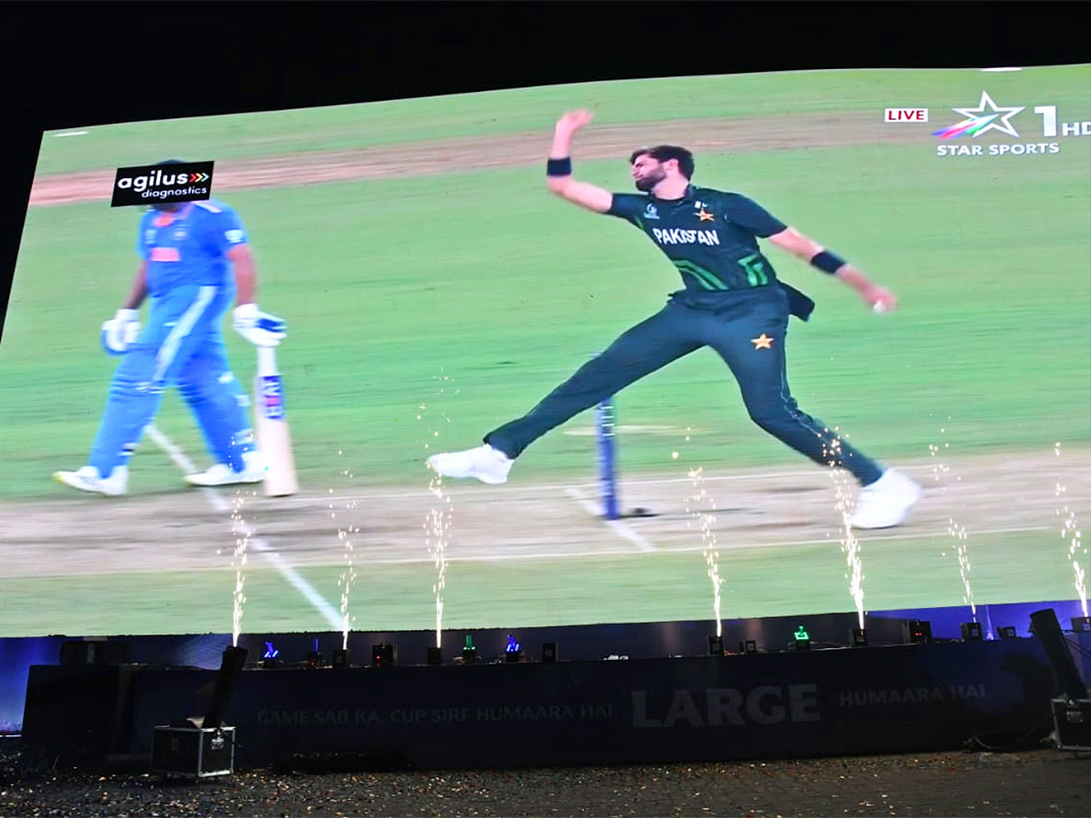 India_20and_20Pakistan_20match_202023_20big_20screen_20in_20hyderabad-10.jpg 9