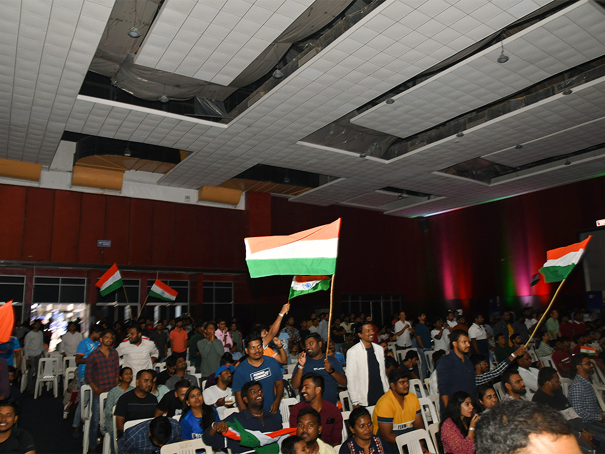 India_20and_20Pakistan_20match_202023_20big_20screen_20in_20hyderabad-19.jpg 18