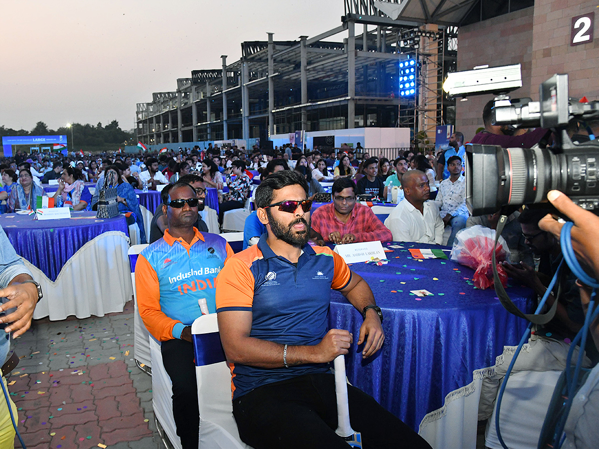 India_20and_20Pakistan_20match_202023_20big_20screen_20in_20hyderabad-28.jpg 27