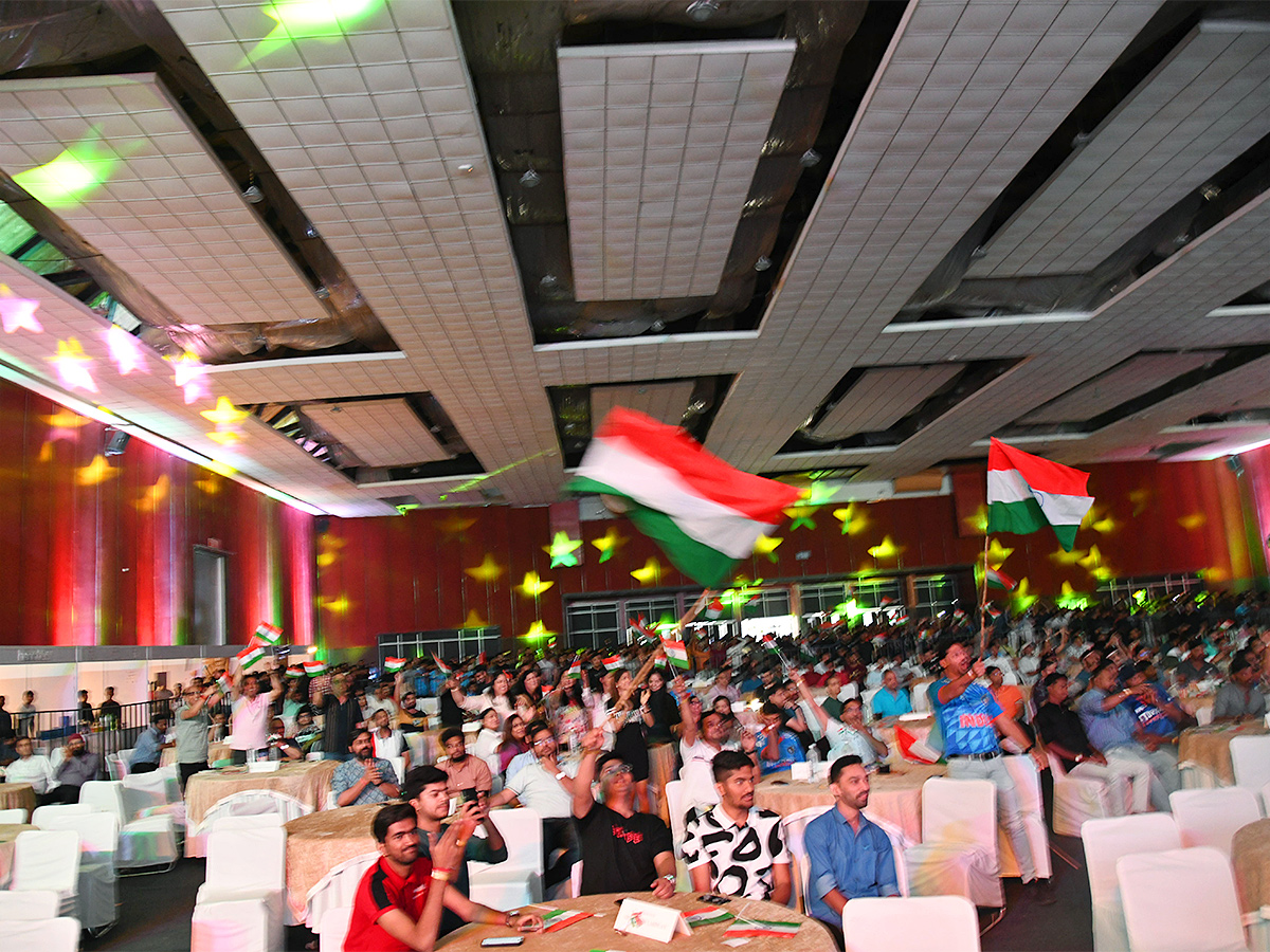 India_20and_20Pakistan_20match_202023_20big_20screen_20in_20hyderabad-6.jpg 6