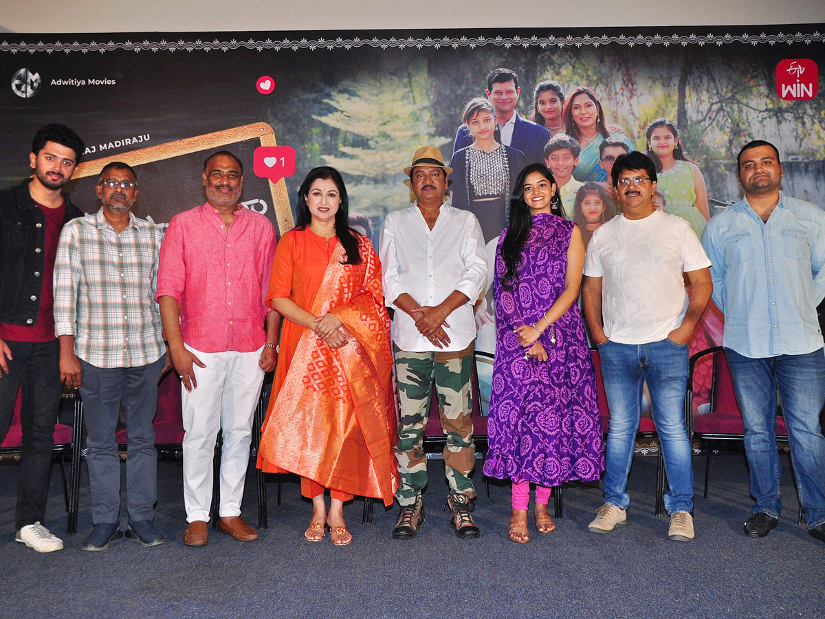 Krishna_20Rama_20movie_20Teasar_20launch_20Photos9.jpg 10