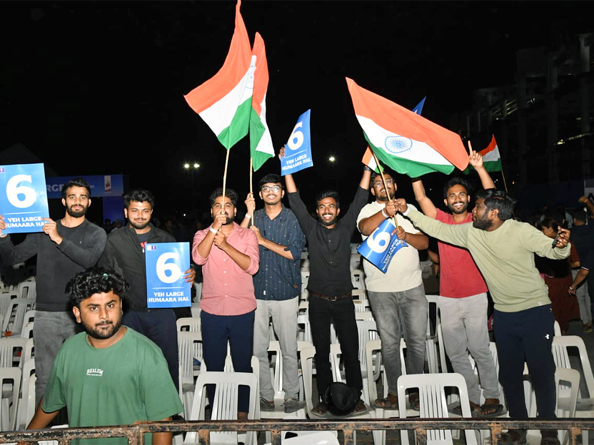 WC_202023_20Indian_20Fans_20Celebration_20Photos_20After_20Team_20India_20Defeat_20Pak-35.jpg 30