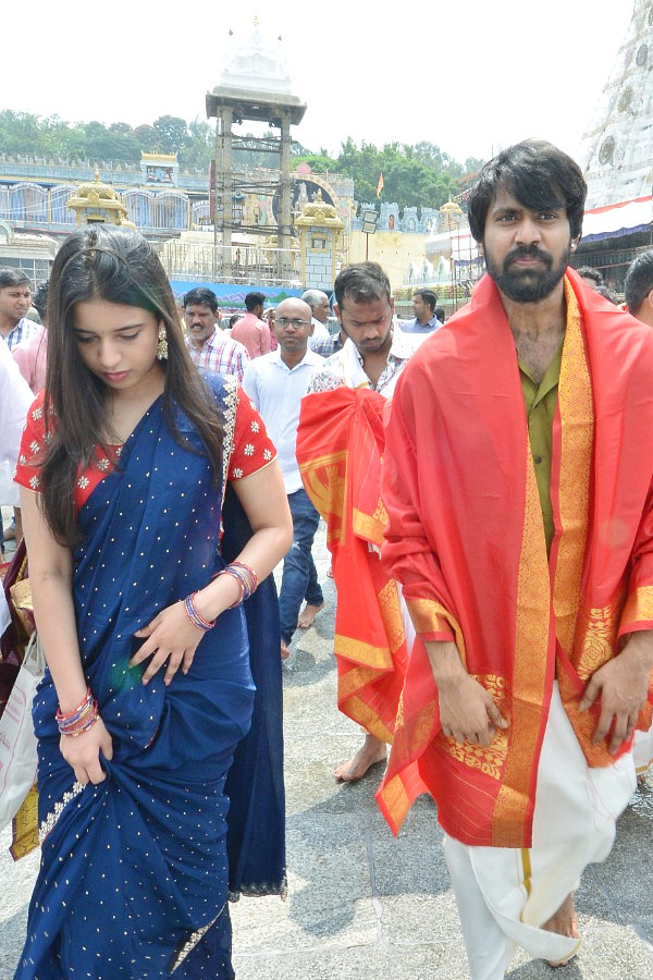 Mad_20Movie_20Team_20Visits_20Tirumala_20Photos_3.jpg 4