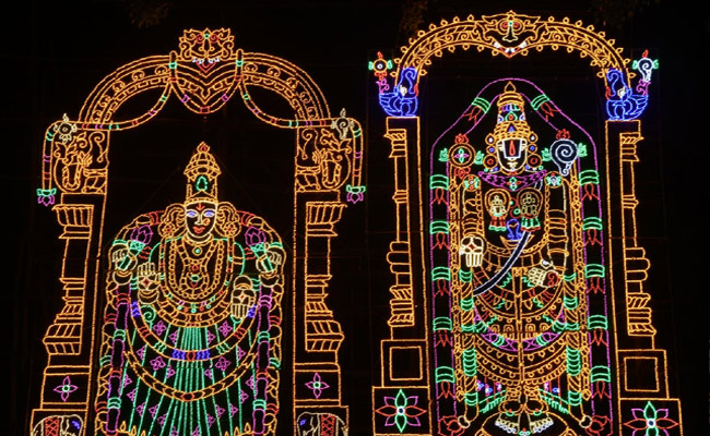 Tirumala_20Temple_20Lighting_20for_20Brahmotsavams_202023_20Photos_11.jpg 10