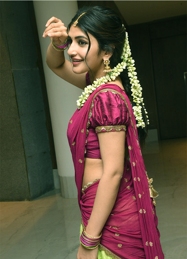 Actress_20Sreeleela_20New_20Pics-21.jpg 19