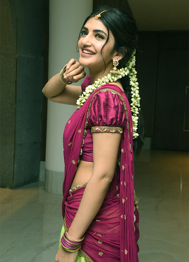 Actress_20Sreeleela_20New_20Pics-22.jpg 20