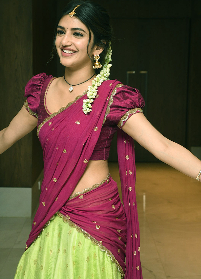 Actress_20Sreeleela_20New_20Pics-6.jpg 5