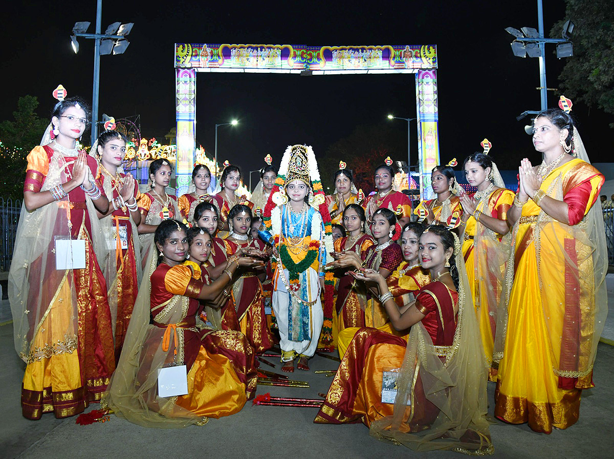 Navaratri_20Brahmotsavam_202023_20at_20Tirumala-7.jpg 7