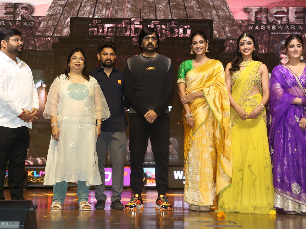 Tiger_20Nageswara_20Rao_20Pre_20Release_20Event_20Live-14.jpg 14