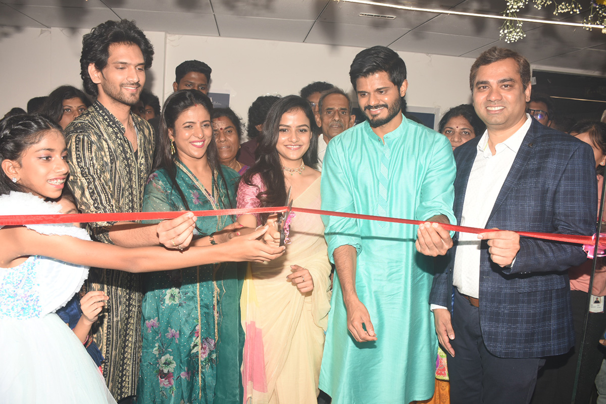 Vaishnavi_20Chaitanya_20Actors_20Anand_20Devarakonda_20in_20kokapet-1.jpg 1