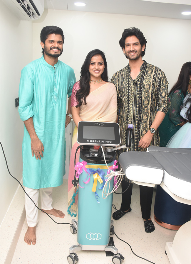 Vaishnavi_20Chaitanya_20Actors_20Anand_20Devarakonda_20in_20kokapet-6.jpg 6