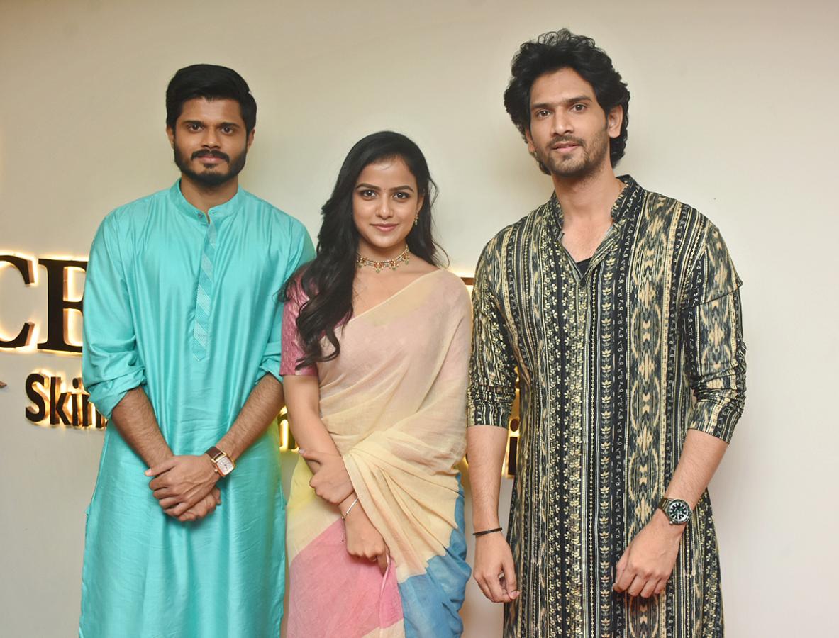 Vaishnavi_20Chaitanya_20Actors_20Anand_20Devarakonda_20in_20kokapet-8.jpg 8