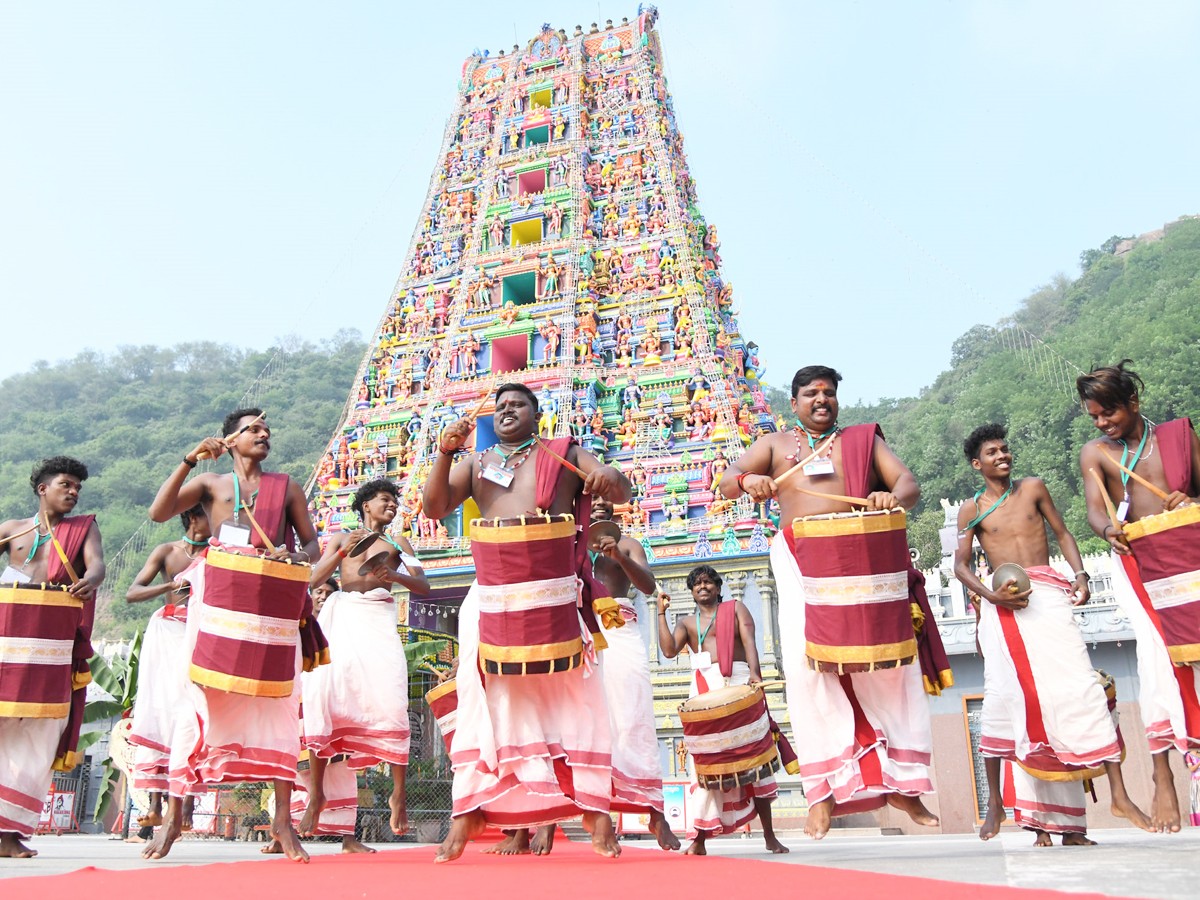 tirupathi-bramosthavan-Governer-AP-19.jpg 20