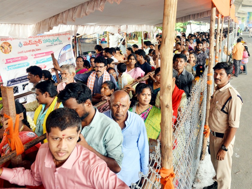 tirupathi-bramosthavan-Governer-AP-21.jpg 22