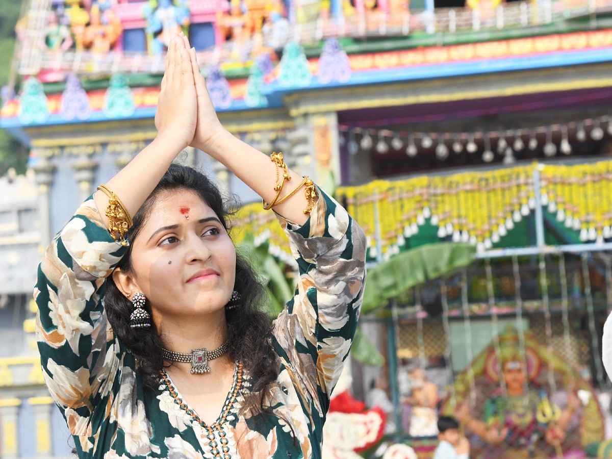 tirupathi-bramosthavan-Governer-AP-36.jpg 37