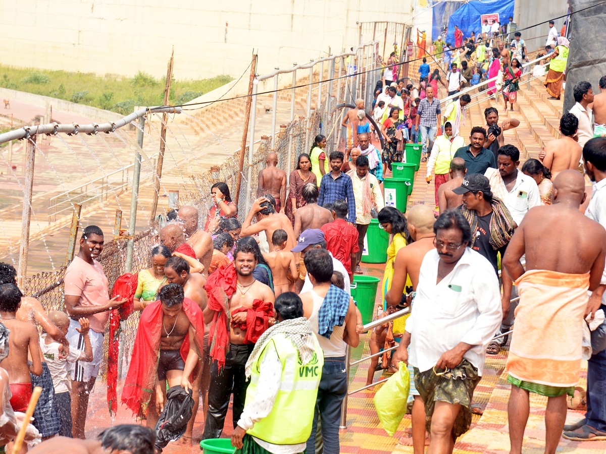 tirupathi-bramosthavan-Governer-AP-40.jpg 41