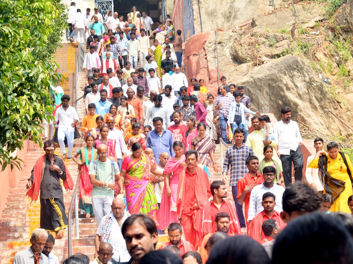 tirupathi-bramosthavan-Governer-AP-49.jpg 50