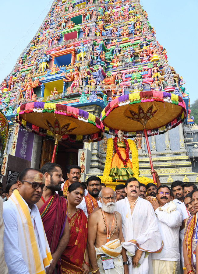 tirupathi-bramosthavan-Governer-AP-5.jpg 6