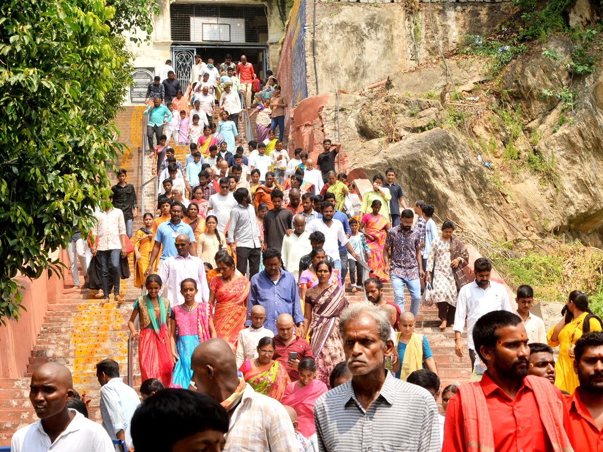 tirupathi-bramosthavan-Governer-AP-50.jpg 51