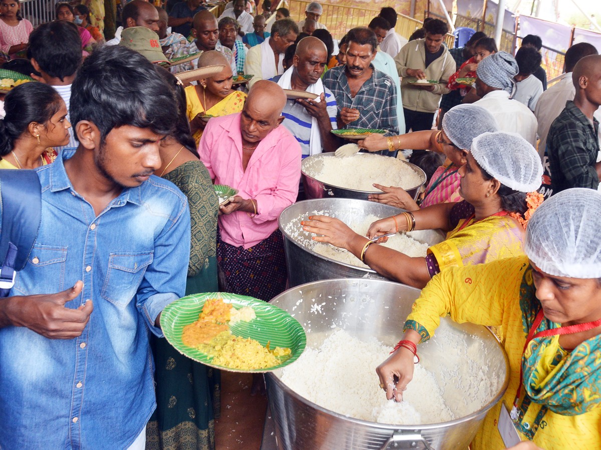 tirupathi-bramosthavan-Governer-AP-53.jpg 54