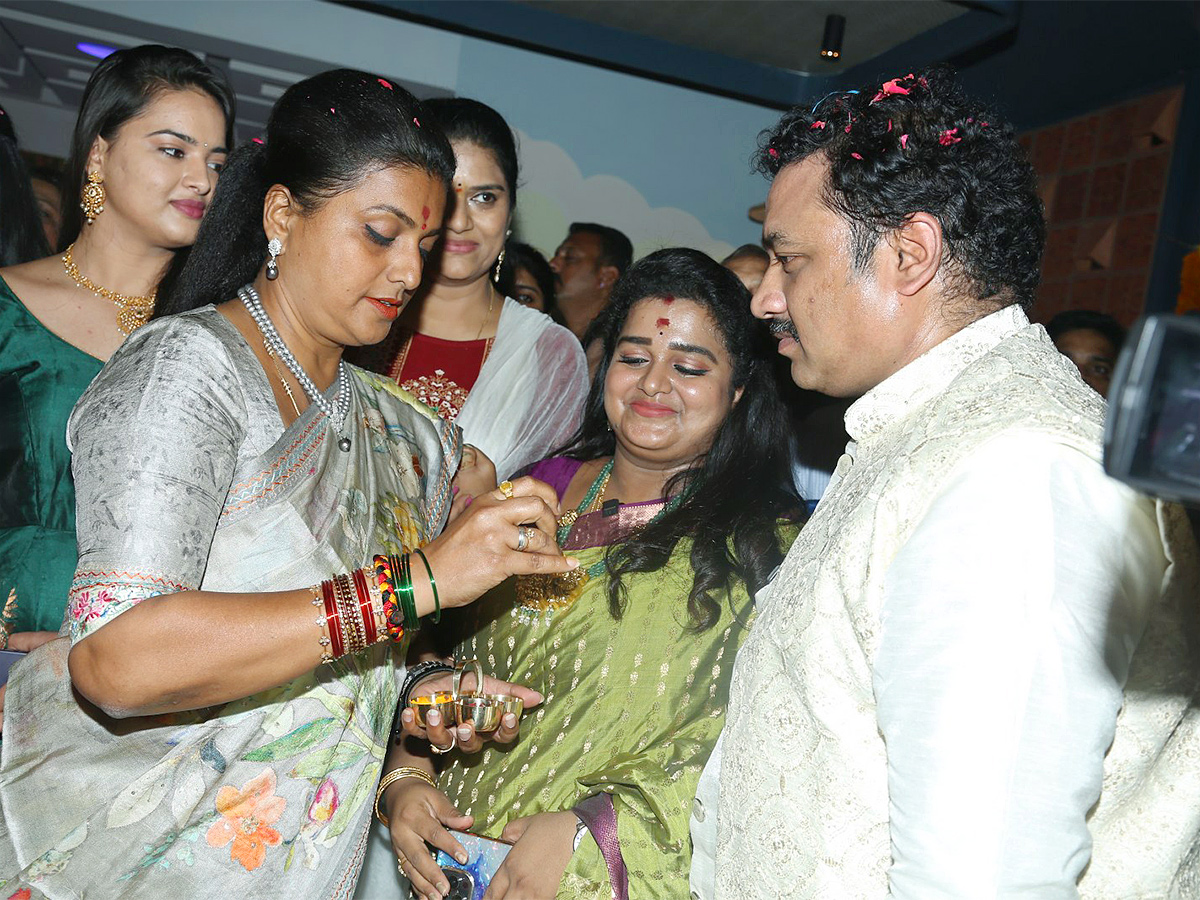 Roja_20Launches_20Mee_20Kadupuninda_20Restaurant_20Photos-16.jpg 15