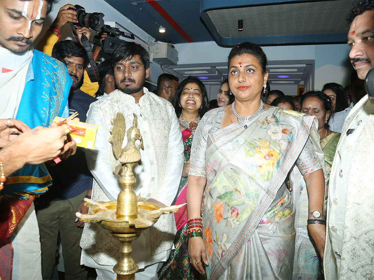 Roja_20Launches_20Mee_20Kadupuninda_20Restaurant_20Photos-25.jpg 24