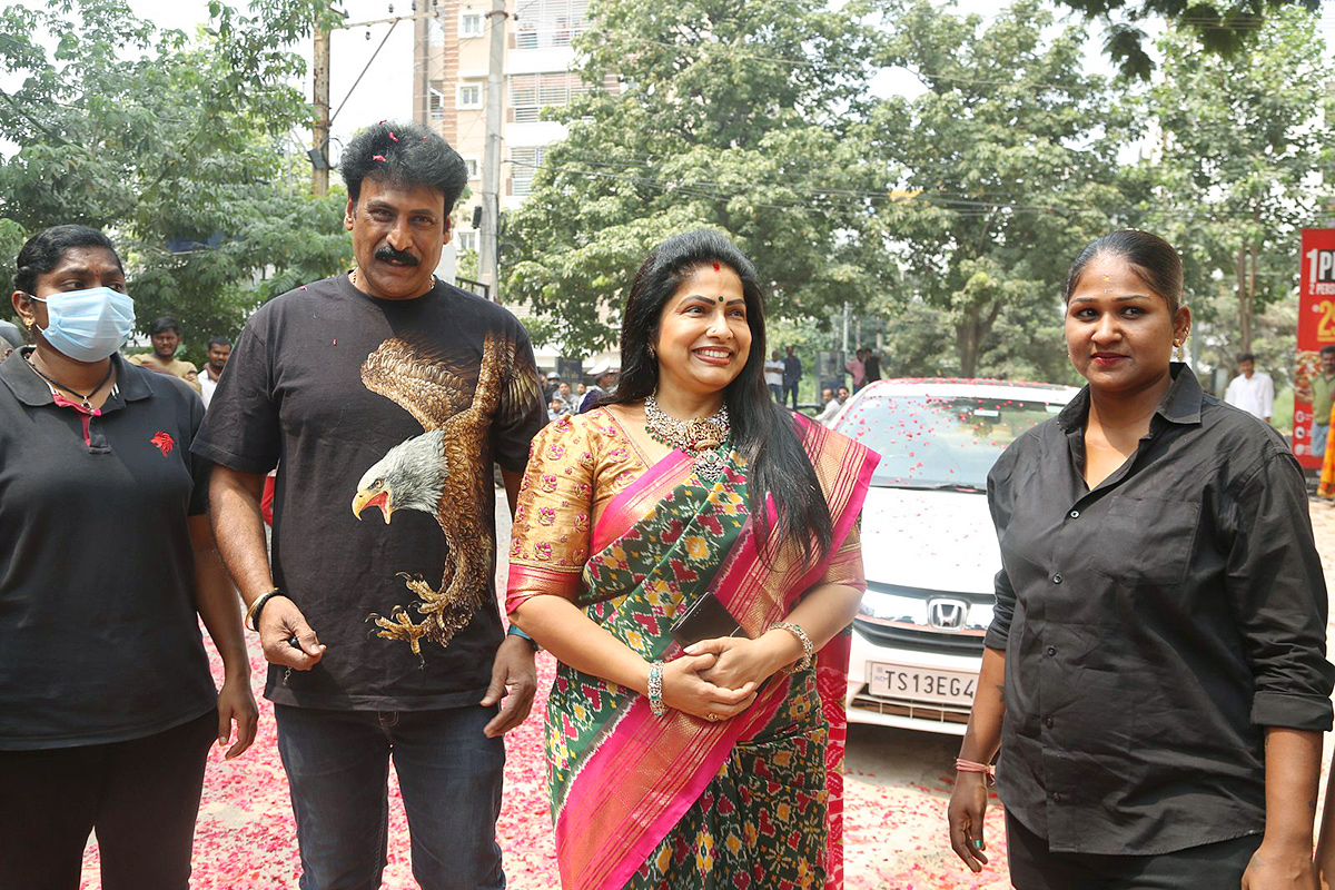 Roja_20Launches_20Mee_20Kadupuninda_20Restaurant_20Photos-5.jpg 5