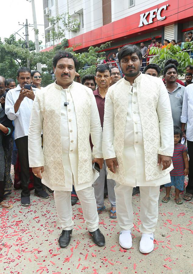 Roja_20Launches_20Mee_20Kadupuninda_20Restaurant_20Photos-6.jpg 6