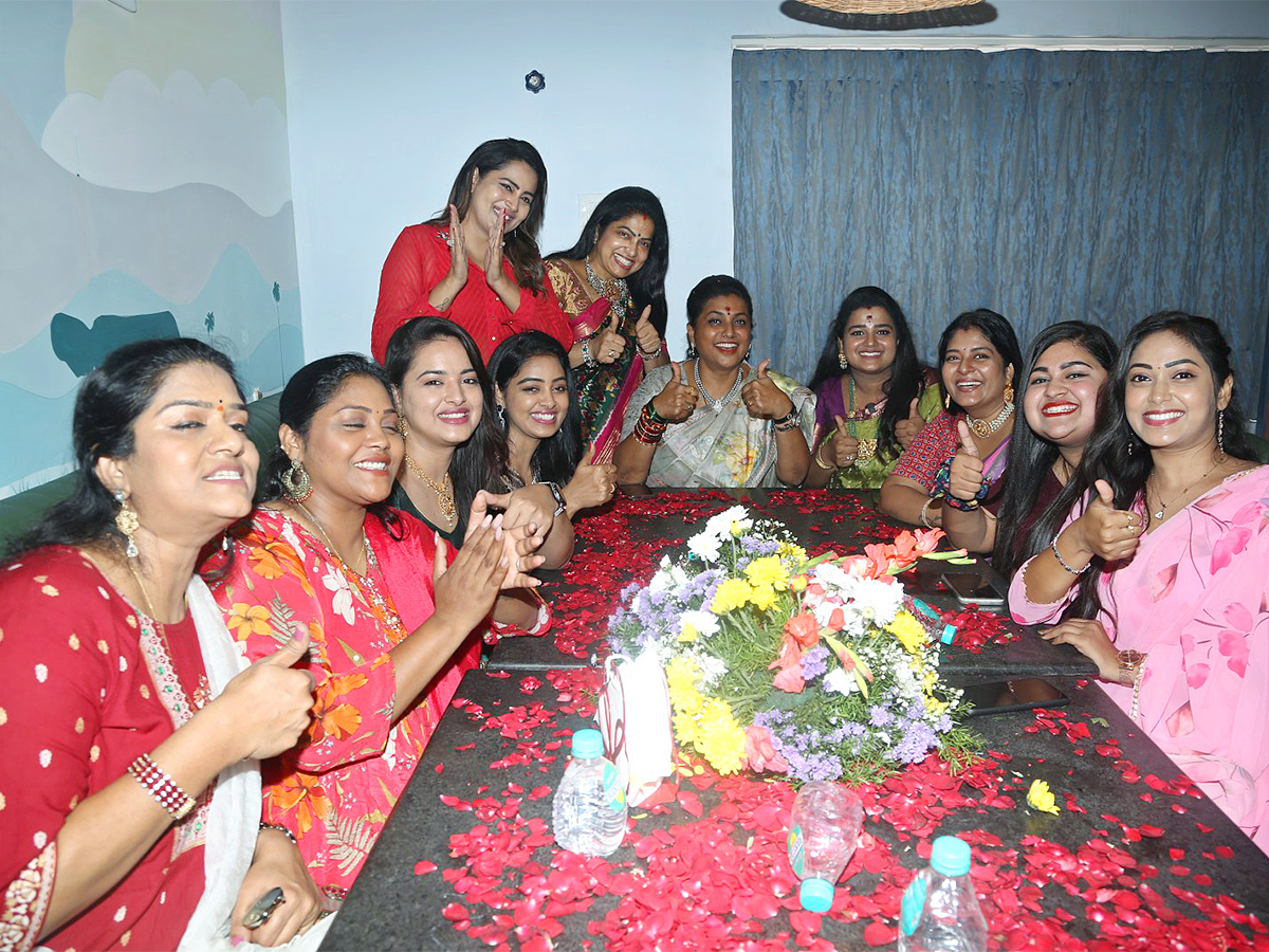 Roja_20Launches_20Mee_20Kadupuninda_20Restaurant_20Photos-9.jpg 8