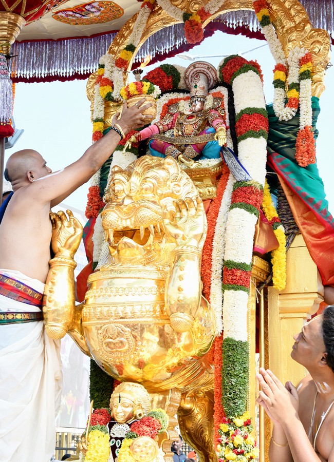 Tirupathi-bramosthavam-10.jpg 11