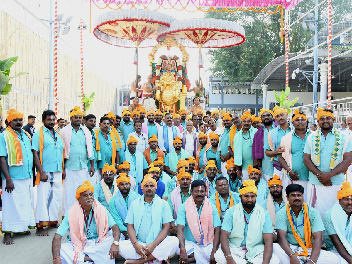 Tirupathi-bramosthavam-16.jpg 17