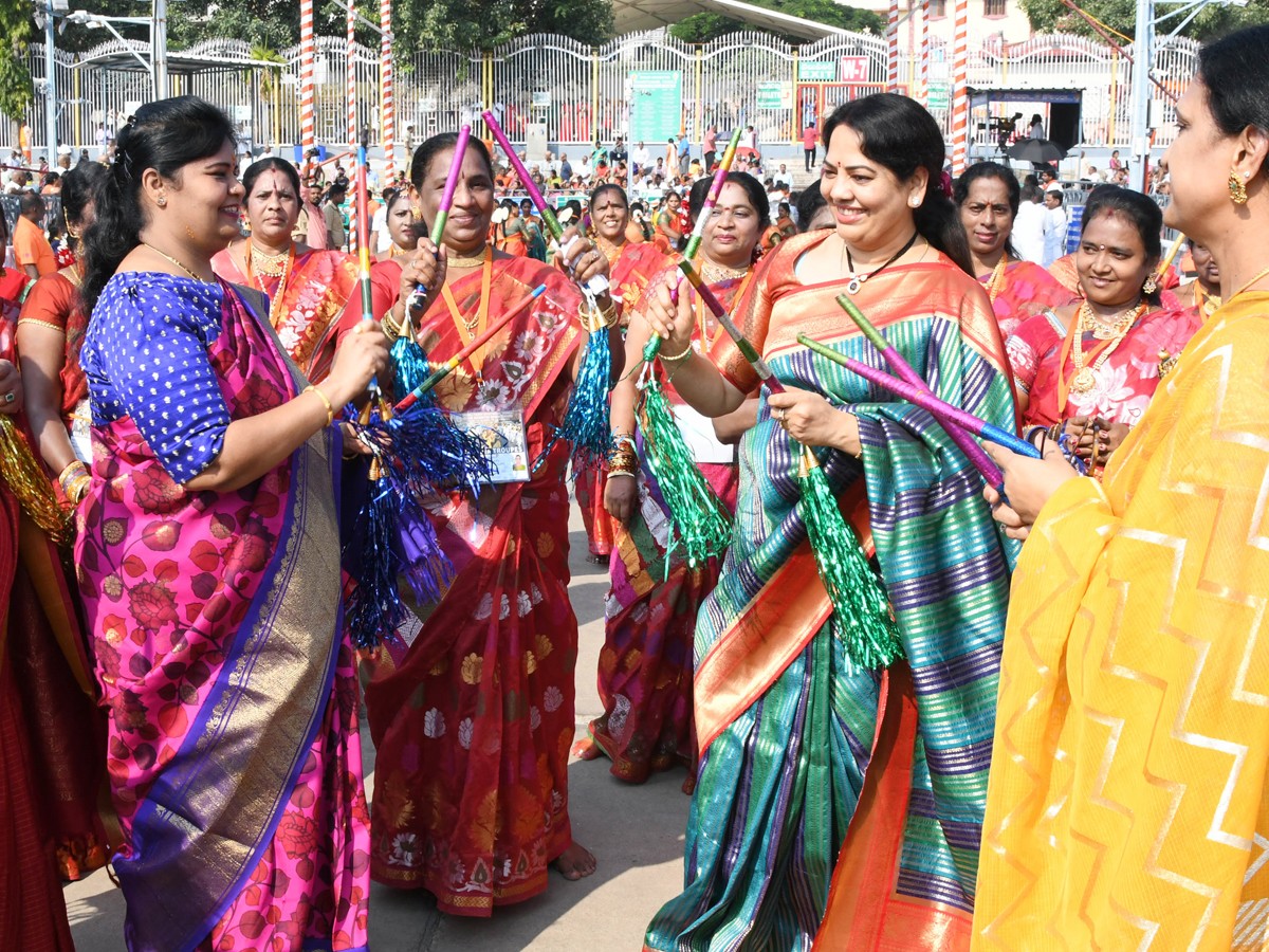 Tirupathi-bramosthavam-17.jpg 18