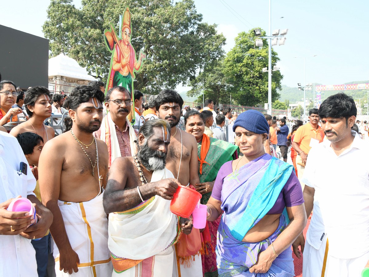 Tirupathi-bramosthavam-20.jpg 21