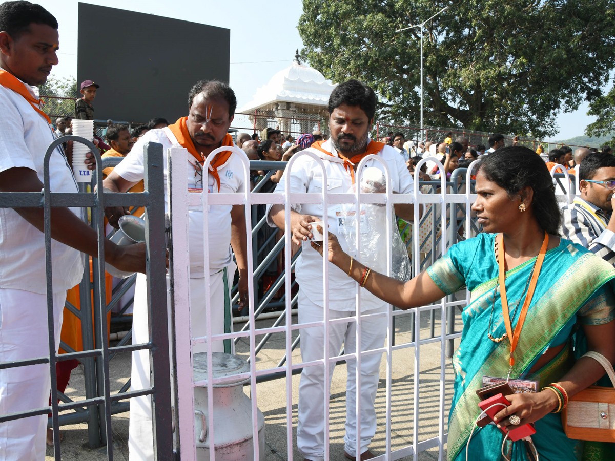 Tirupathi-bramosthavam-21.jpg 22