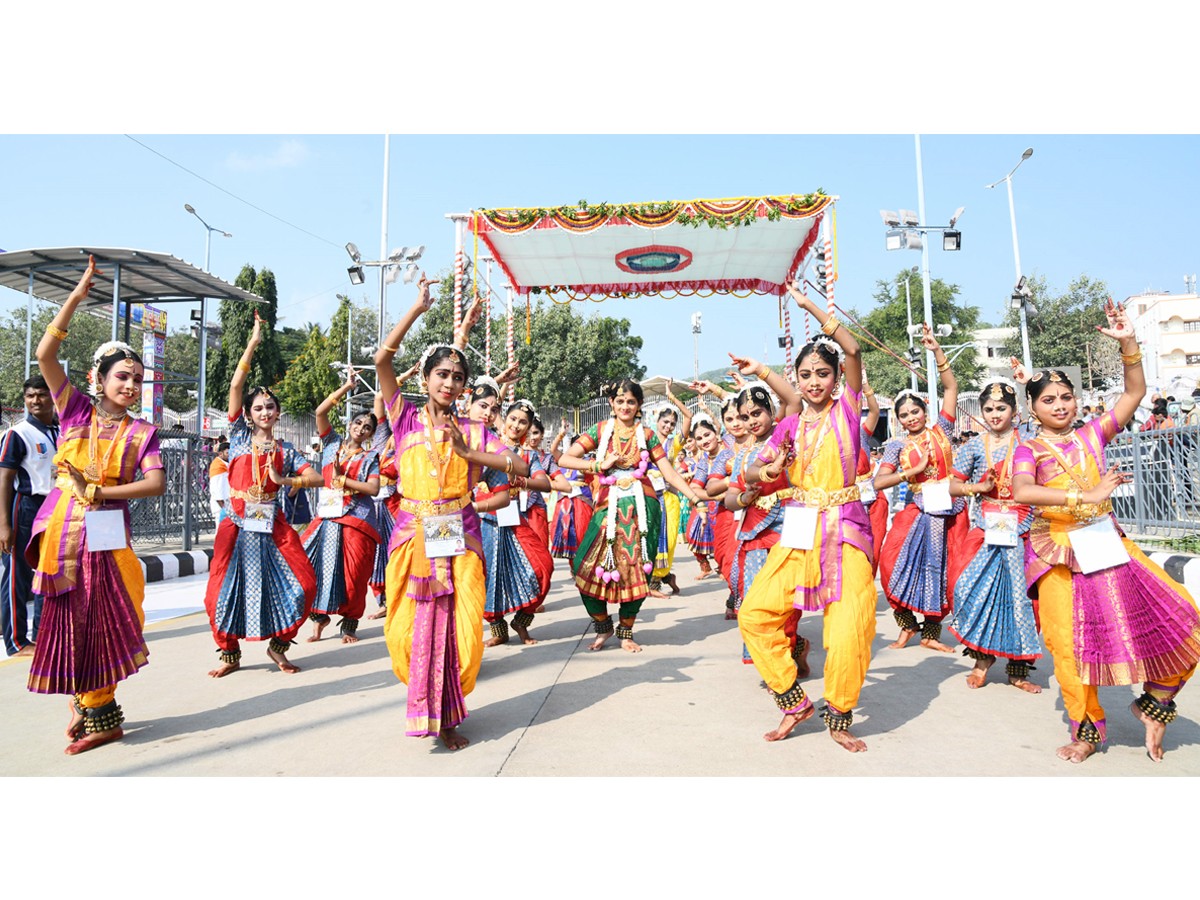 Tirupathi-bramosthavam-23.jpg 24