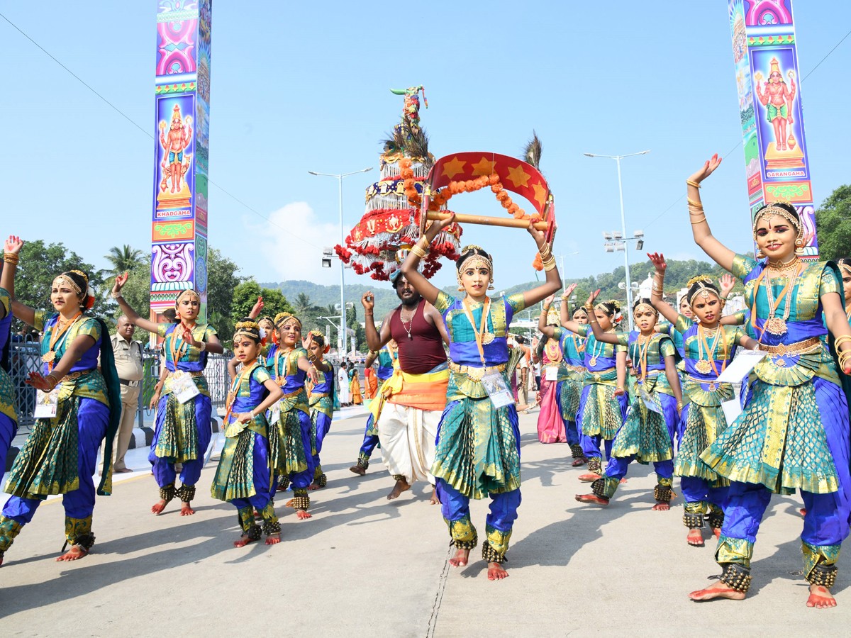 Tirupathi-bramosthavam-31.jpg 32