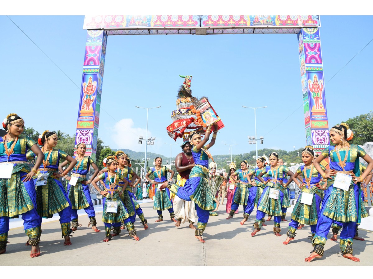 Tirupathi-bramosthavam-32.jpg 33