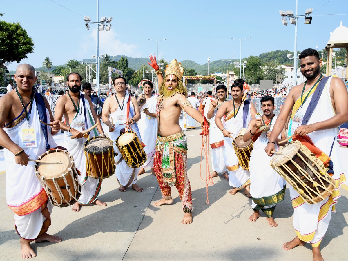 Tirupathi-bramosthavam-35.jpg 36