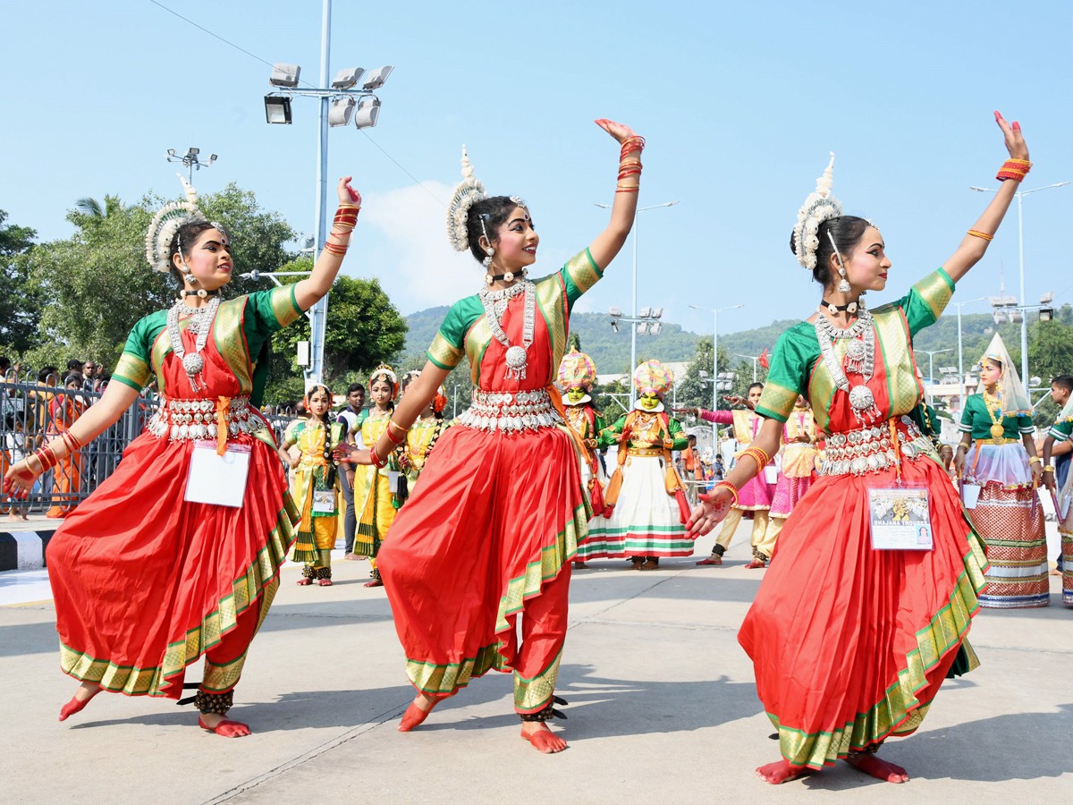 Tirupathi-bramosthavam-36.jpg 37
