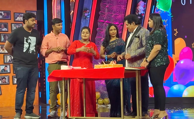 Tollywood_20Comedian_20Ali_20Birthday_20CeleBrations_20With_20Family_20Photos_2.jpg 3