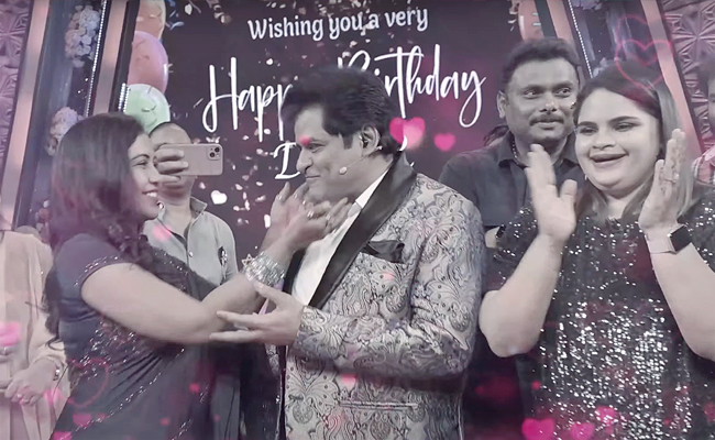 Tollywood_20Comedian_20Ali_20Birthday_20CeleBrations_20With_20Family_20Photos_3.jpg 4