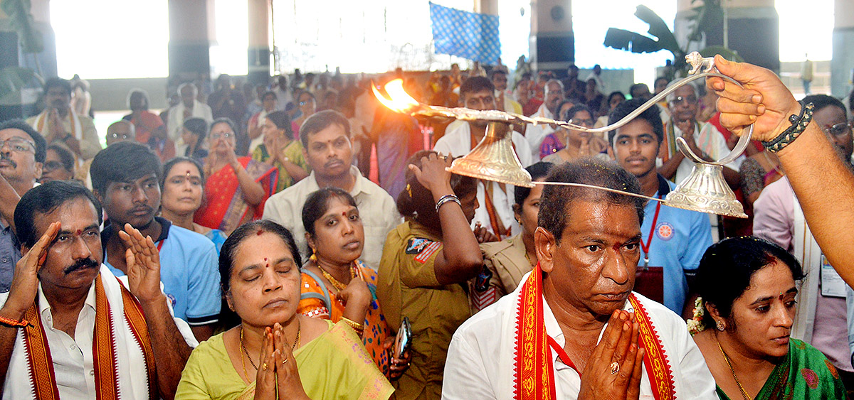 Vijayawada_20Indrakeeladri_20Dussehra_20Celebrations_202023_20Photos-9.jpg 9