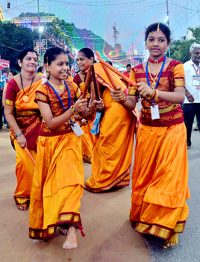 Indrakeeladri_20Dasara_20Navaratri_20Photos-17.jpg 16