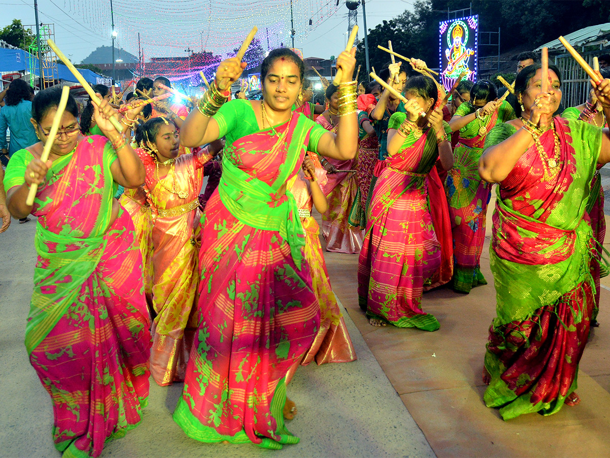Indrakeeladri_20Dasara_20Navaratri_20Photos-18.jpg 17