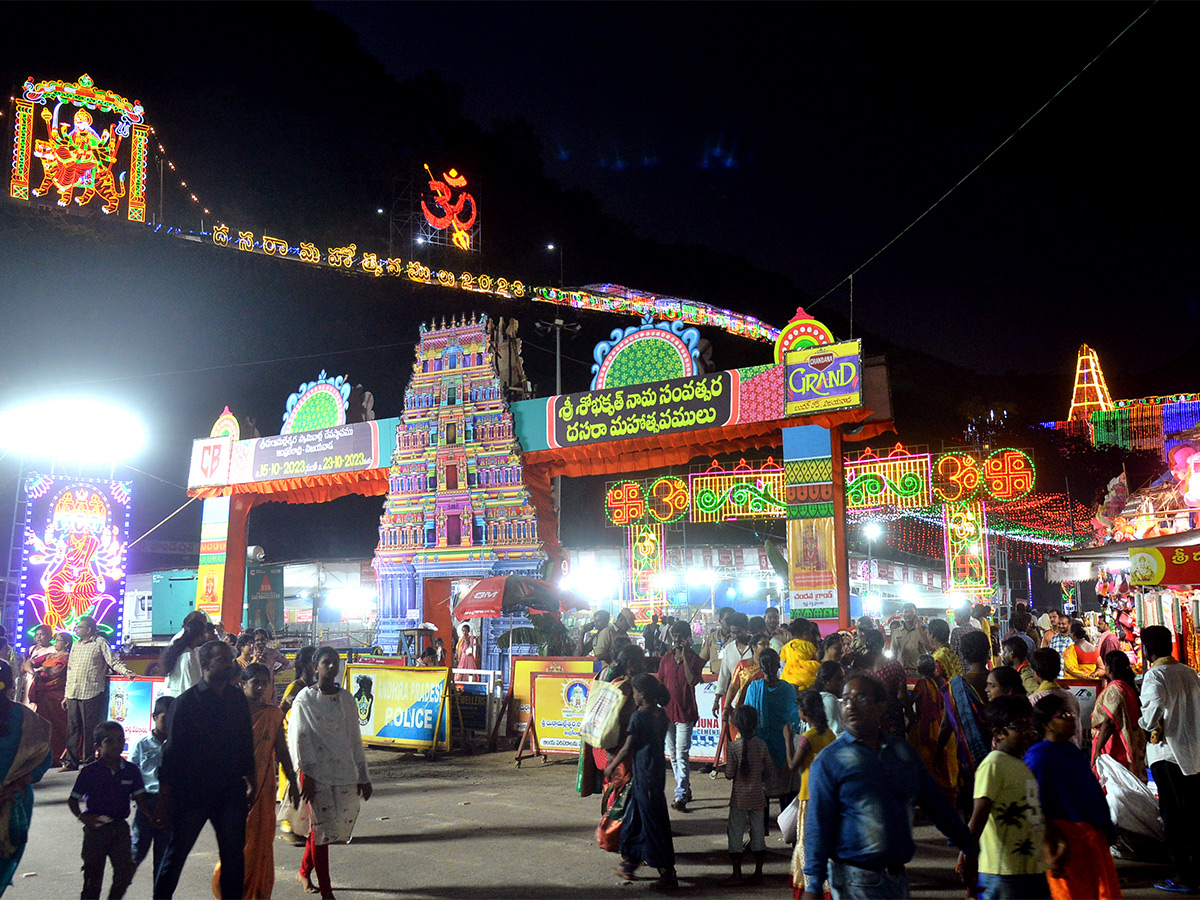 Indrakeeladri_20Dasara_20Navaratri_20Photos-24.jpg 23