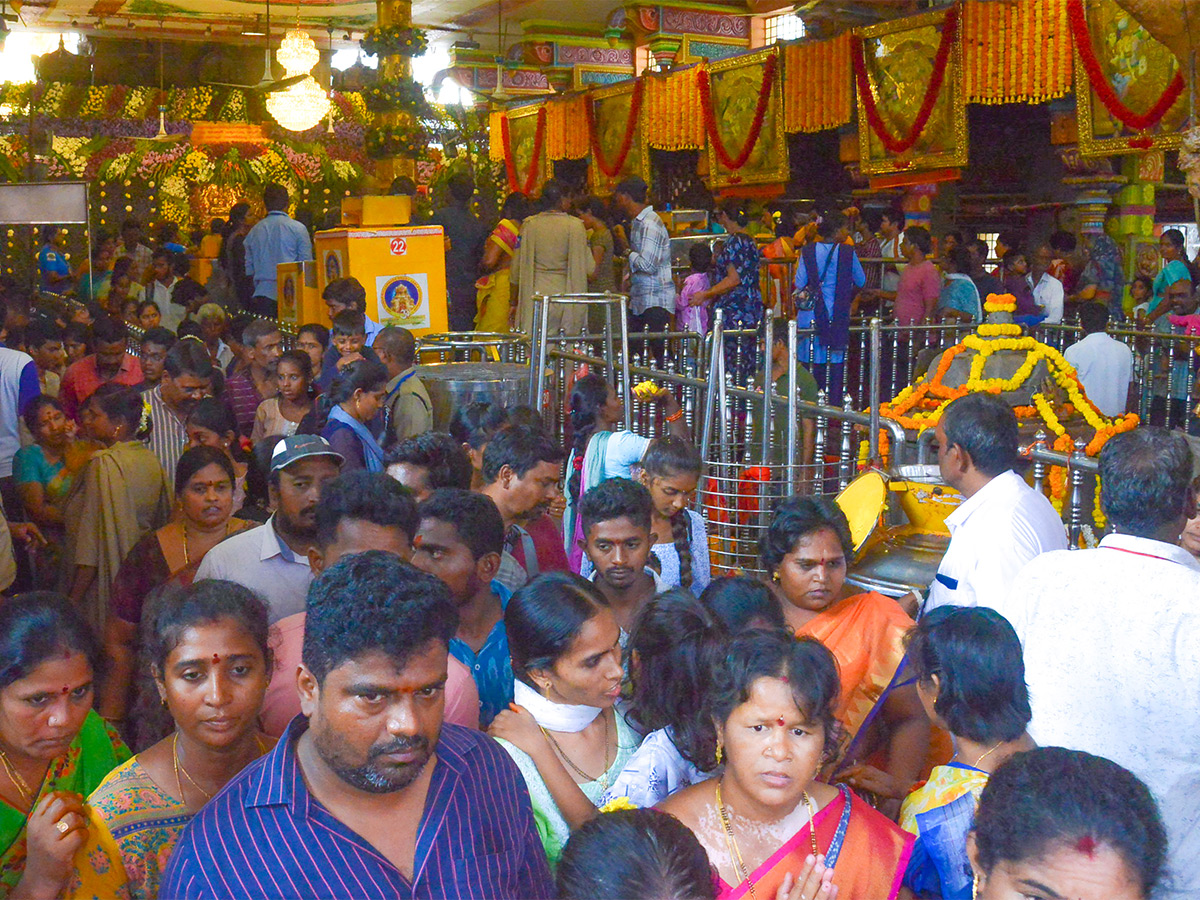 Indrakeeladri_20Dasara_20Navaratri_20Photos-27.jpg 25