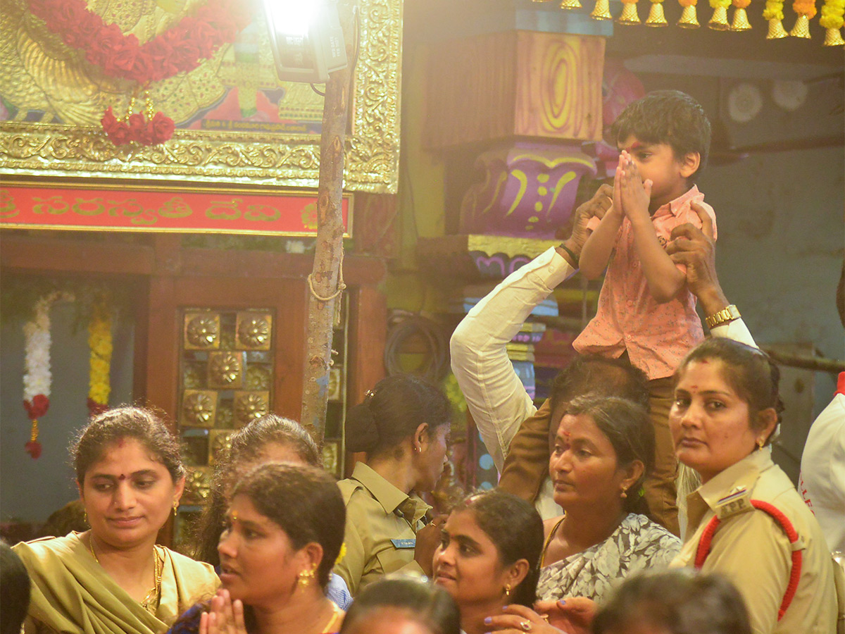 Indrakeeladri_20Dasara_20Navaratri_20Photos-29.jpg 26